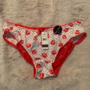 Sexy red panties with lace